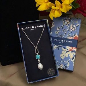 NWT lovely Pearl & turquoise necklace